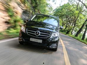 奔驰国产v级 试驾视频,驾驭尊贵，感受国产豪华新高度